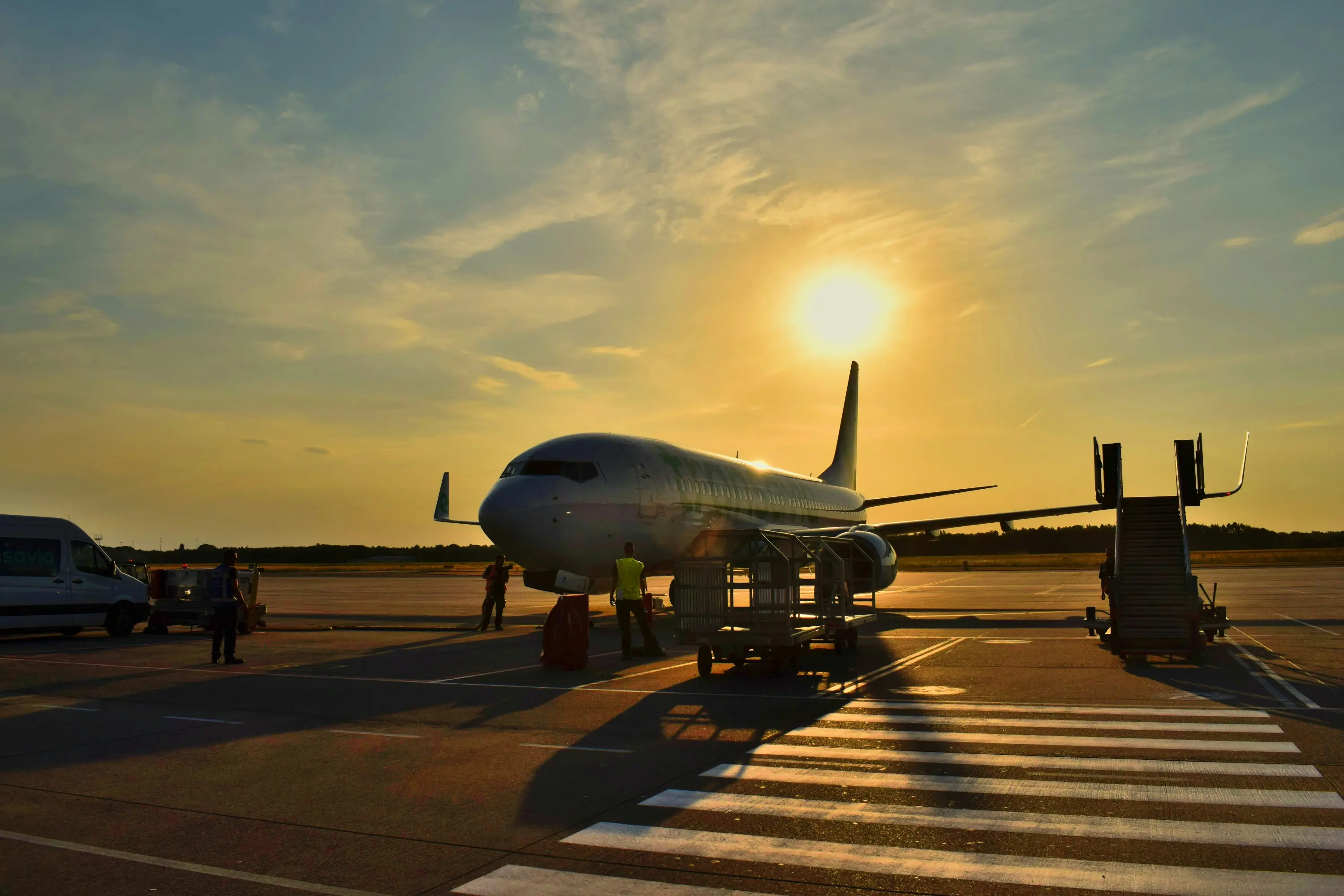 Official BIA Airport Taxi Colombo Sri Lanka by Ayubowan Tours - Reliable Airport Transfers